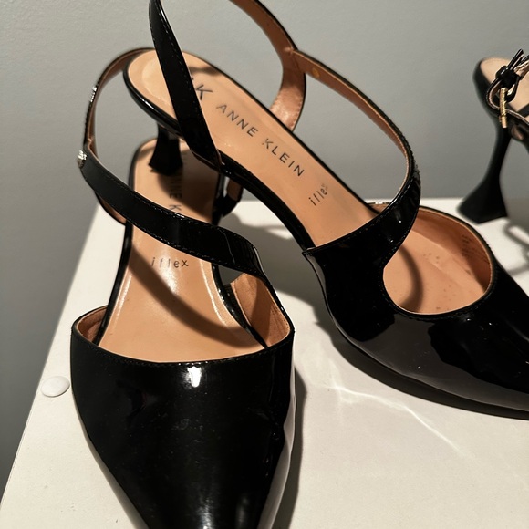 Anne Klein Women's Black Strappy Heels - Picture 3 of 7